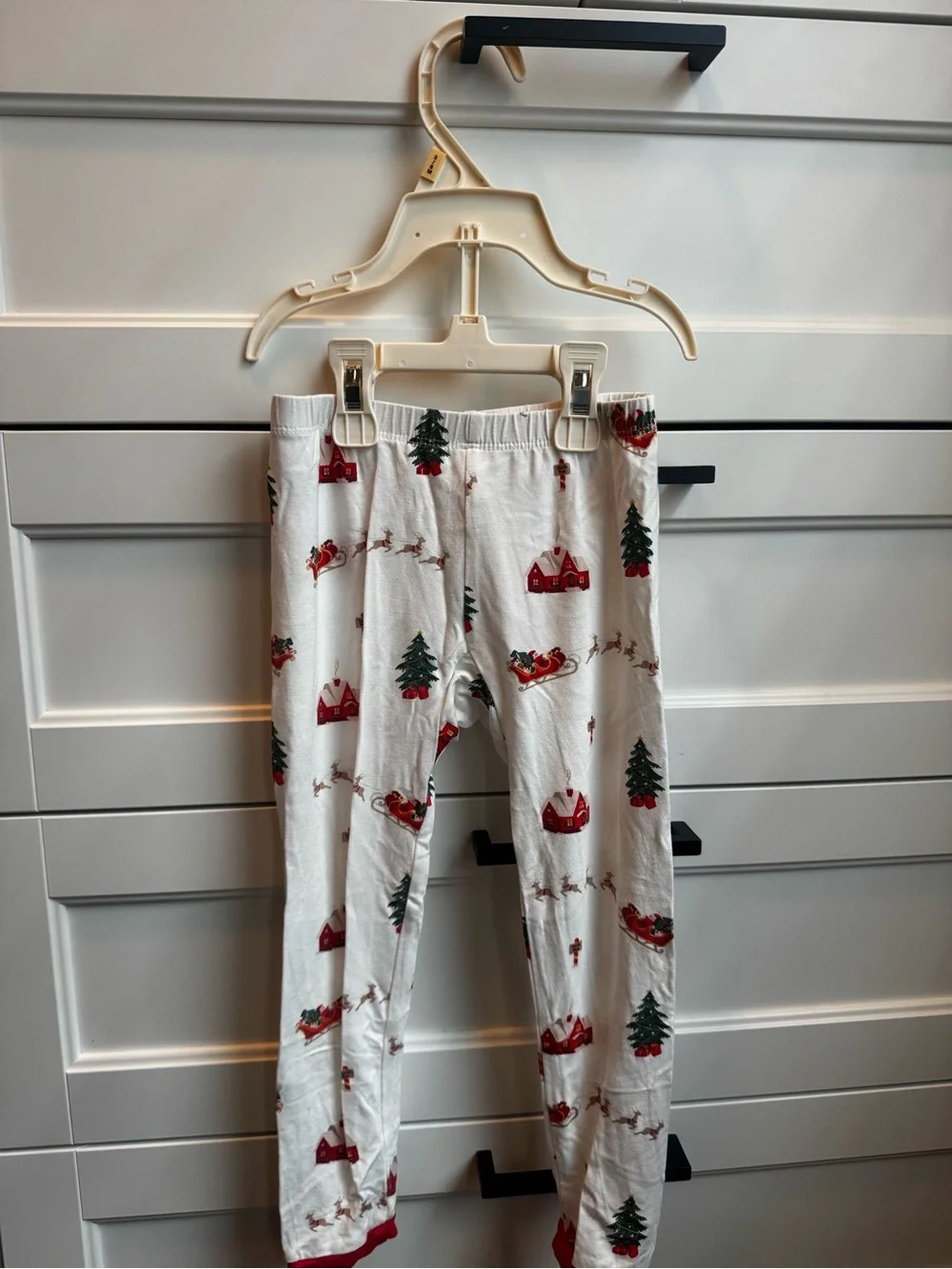 Kyte baby 4T Christmas print pj pants